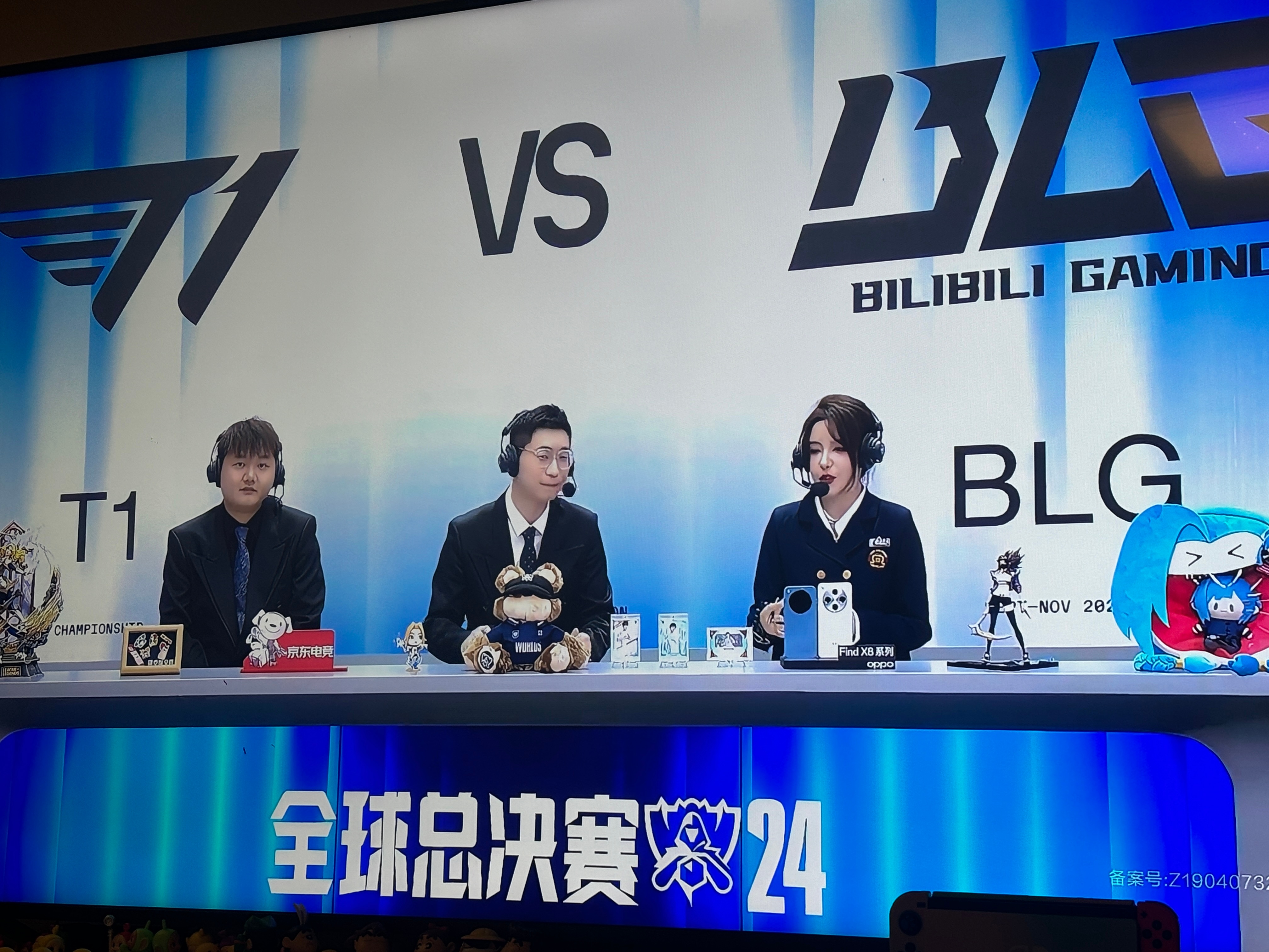 T1血洗LGD,Viper完成史诗逆转激烈交锋小组赛,强势挺进下一轮 T1血洗LGD,Viper完成史诗逆转激烈交锋小组赛,强势挺进下一轮