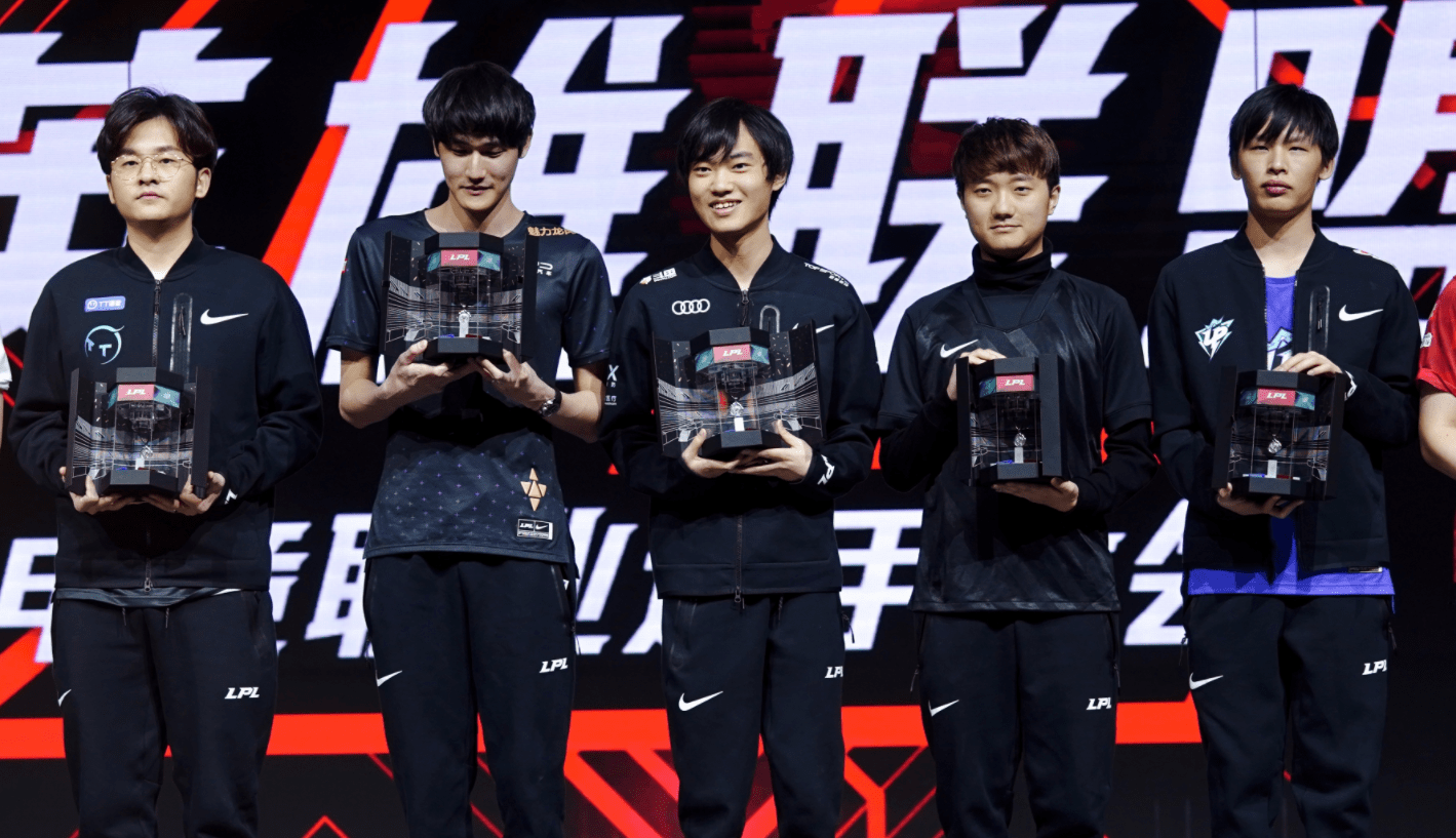 FNC力克C9,Uzi团战一打五焦点之战小组赛,技惊四座 FNC力克C9,Uzi团战一打五焦点之战小组赛,技惊四座