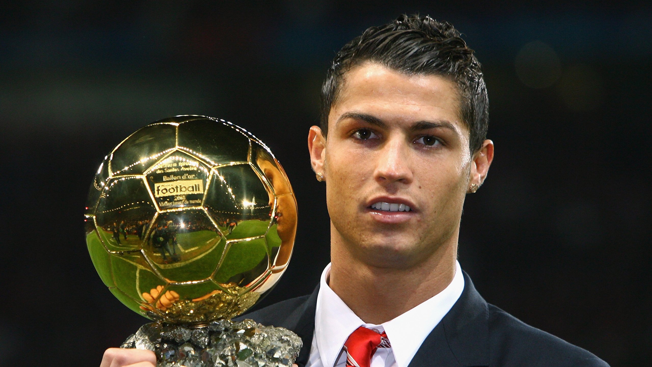 开云体育app-冰火之歌，当英超争冠白热化遇见阿根廷的足球艺术